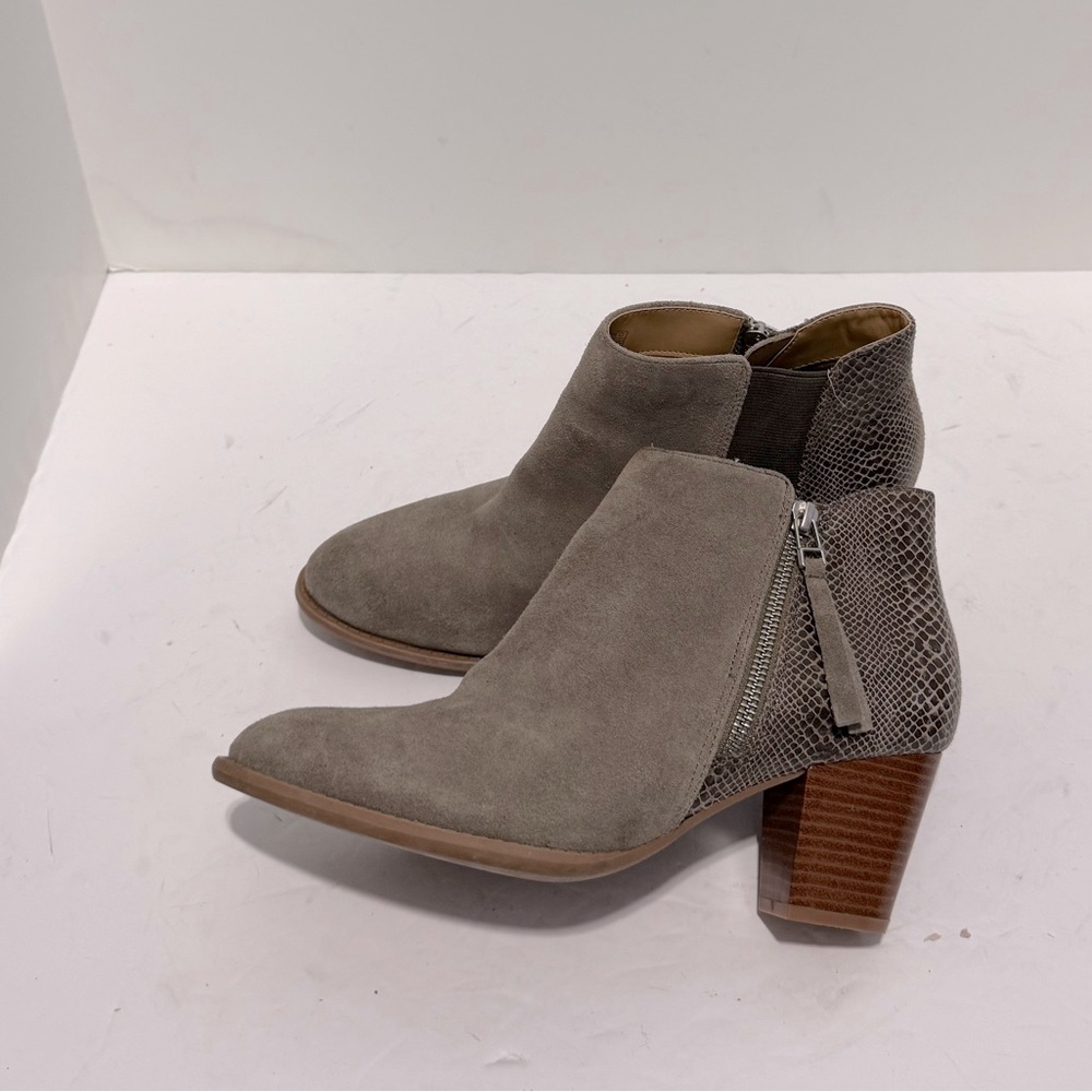 Vionic Women’s Anne Upright Booties Ankle Boots Women's Comfort. Size 9 - Picture 6 of 10